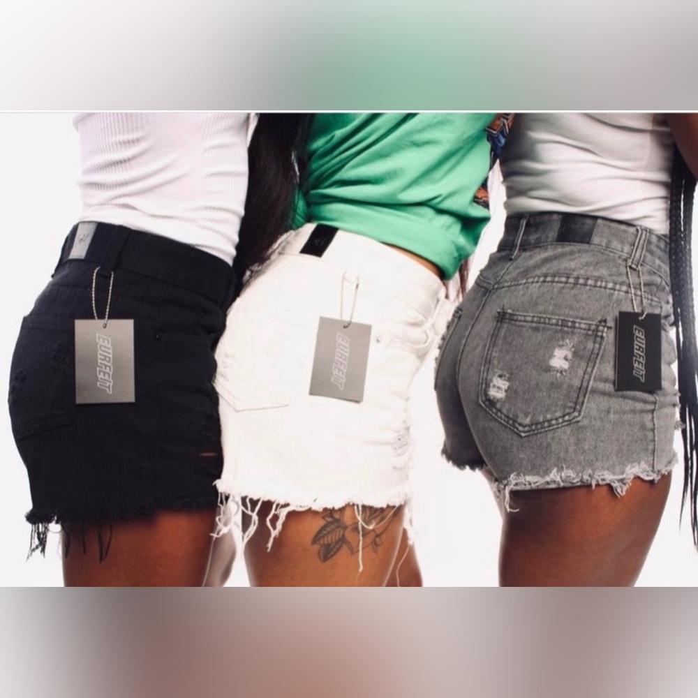 NWT EURFEIT (BLACK) Ladies Denim Shorts